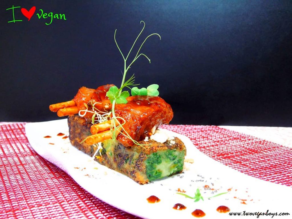 Lingote  de Trinxat de col kale, patatas y costillas veganas
